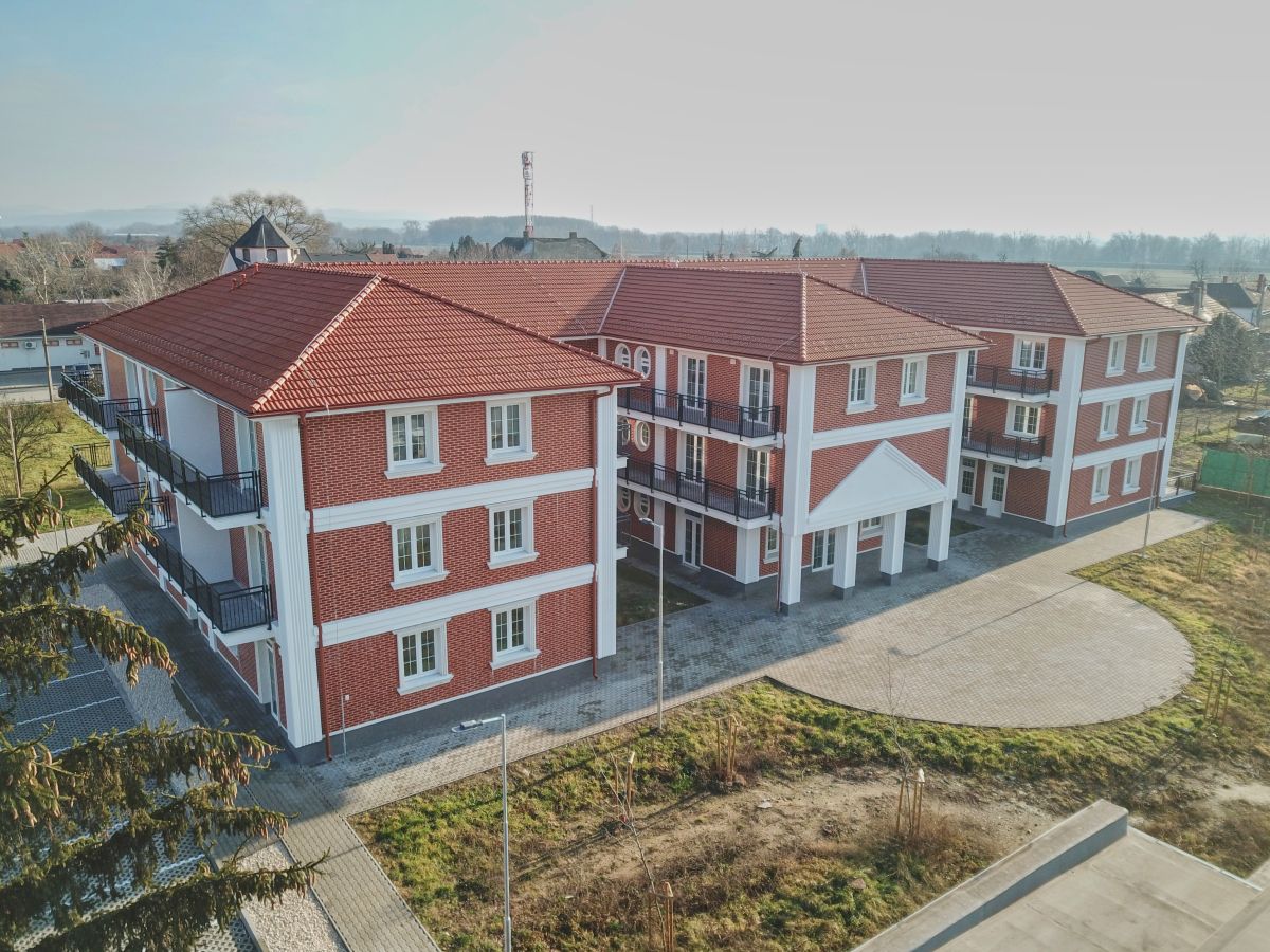 Obchodný priestor na predaj s dlhodobým nájomcom, Iža – 66,35 m²