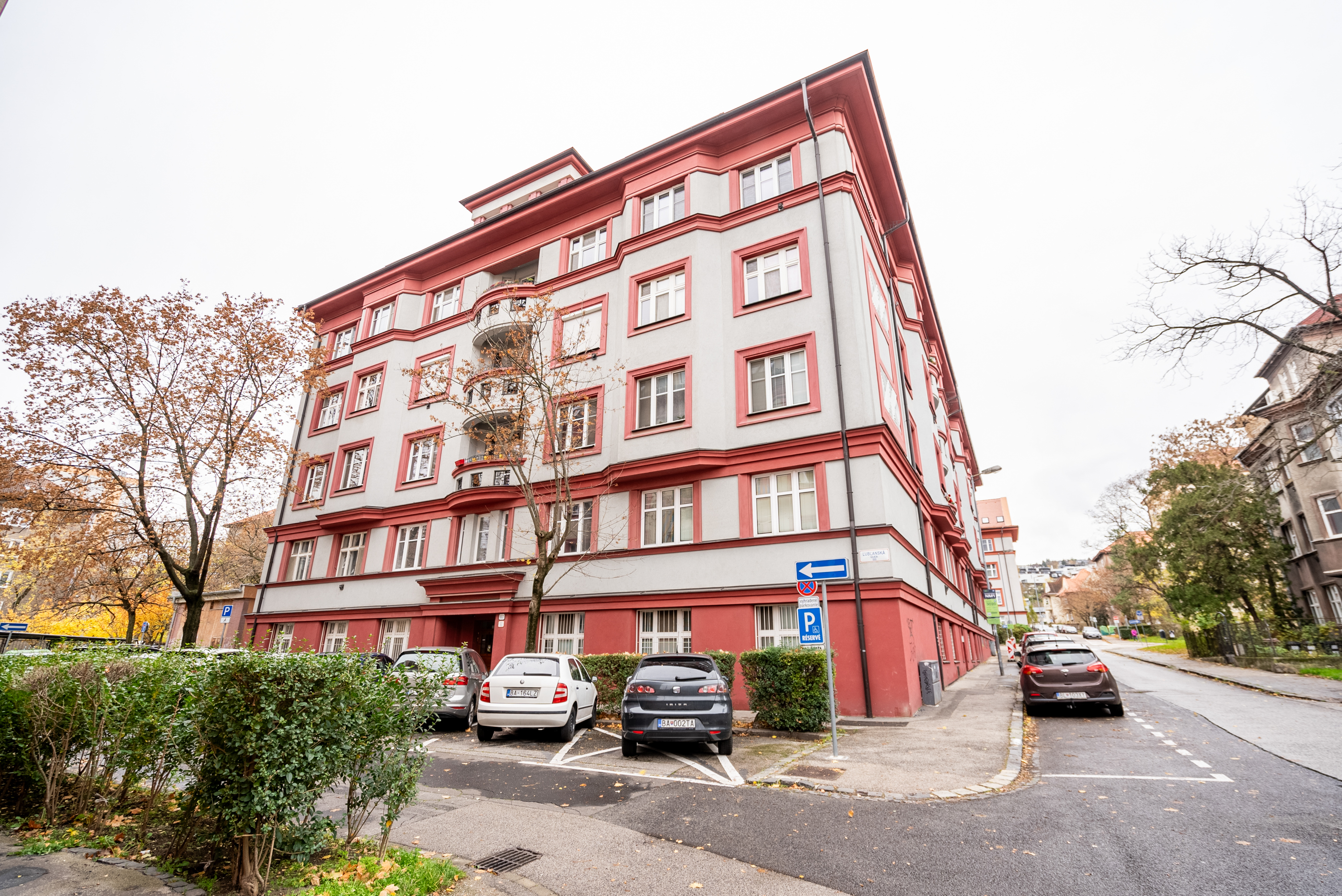 EXKLUZÍVNE Predaj 4 izbový nebytový priestor s potenciálom preklasifikovania na byt, Bratislava - Nové Mesto, LEGIODOMY, Cena: 259.990€